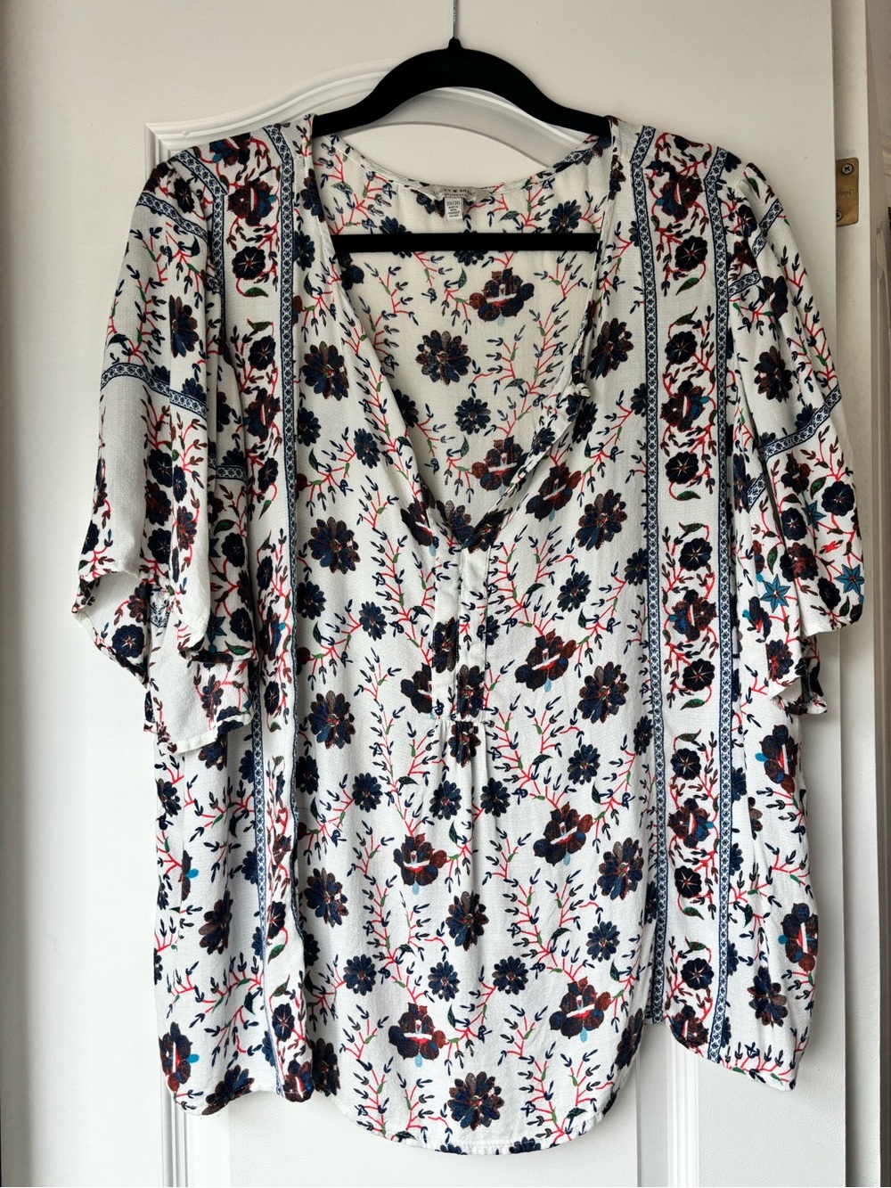 Lucky Brand Cream Floral V-Neck Blouse with Navy and Rust Accents